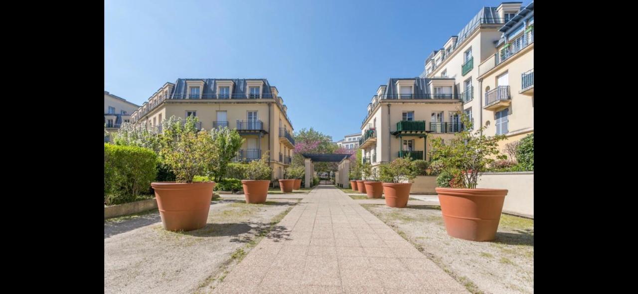 Disney, Sunny Comfortable 2 Bedrooms Family Apartment, 8 Pers, Wifi, Netflix Chessy  Εξωτερικό φωτογραφία