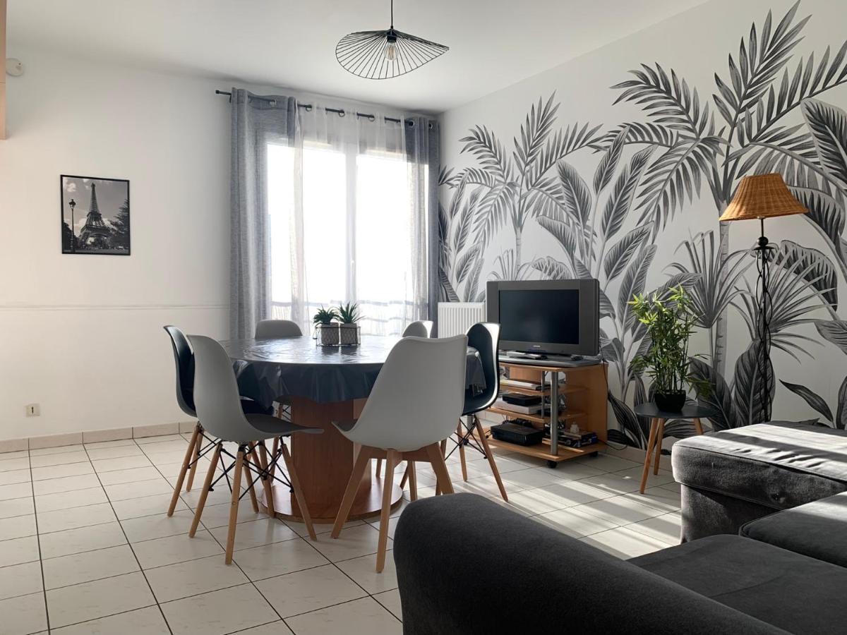 Disney, Sunny Comfortable 2 Bedrooms Family Apartment, 8 Pers, Wifi, Netflix Chessy  Εξωτερικό φωτογραφία